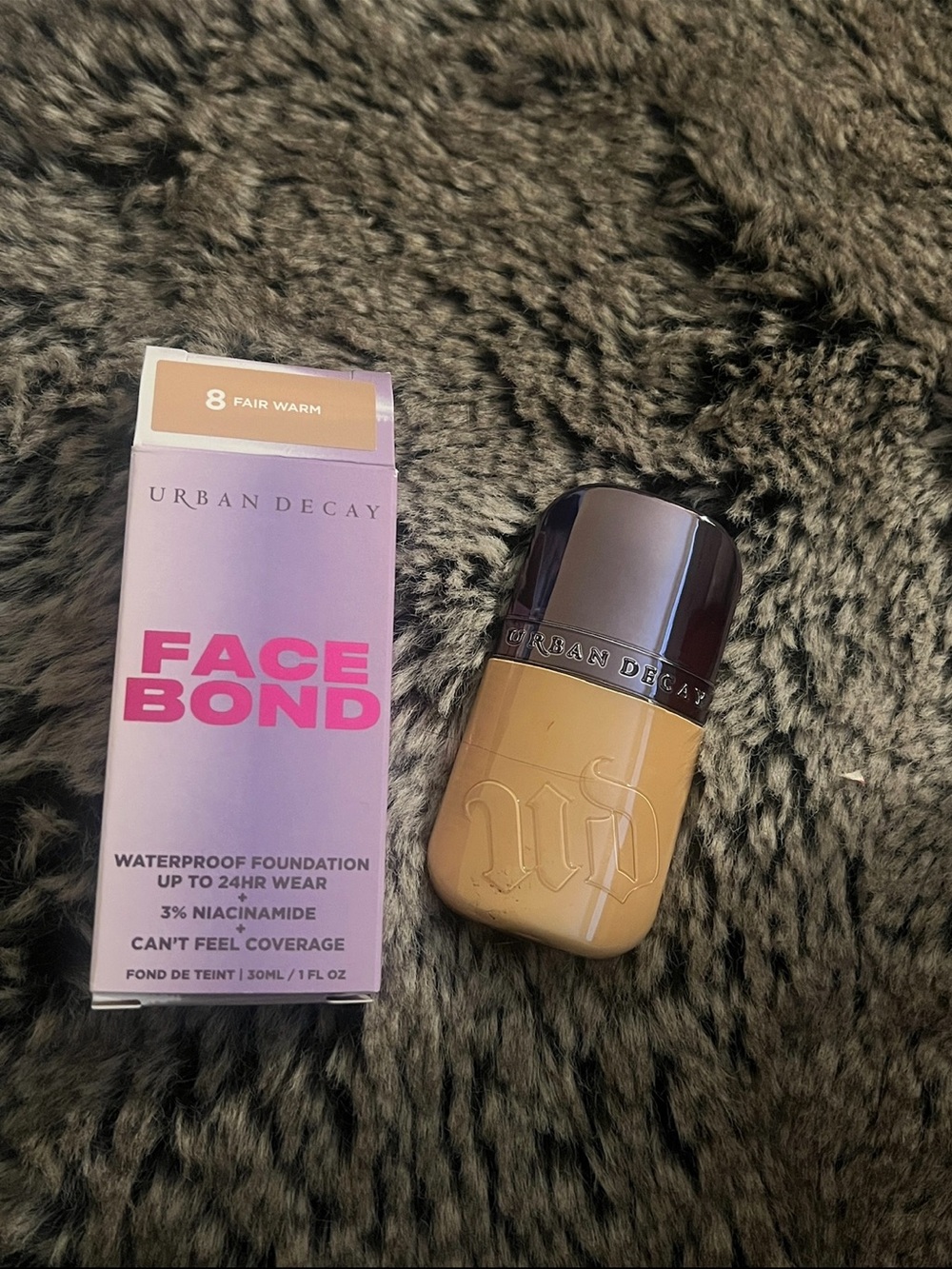 Urban Decay Face Bond Foundation 8 Fair Warm BNIB
